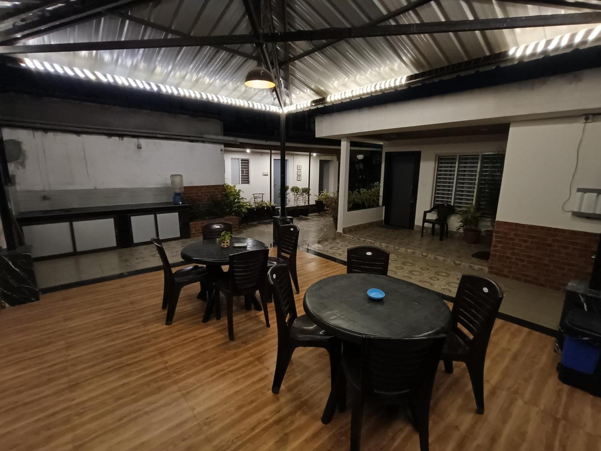 Areca Homestay Guwahati Luaran gambar
